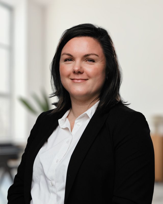 Eva Haugen Øye - Legal